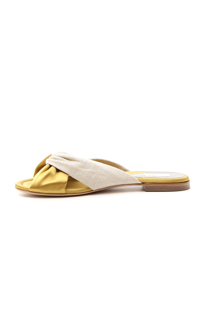 Cross flat sandals Intrend Cross flat sandals Intrend