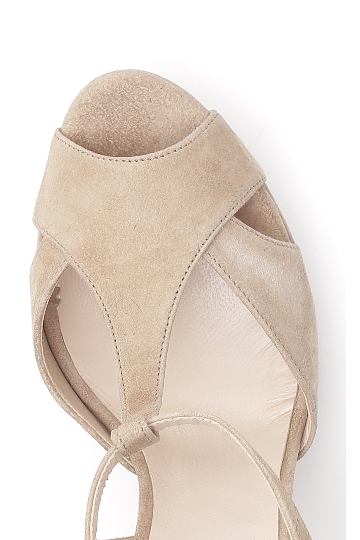 Suede sandals with heel
Intrend Suede sandals with heel
Intrend