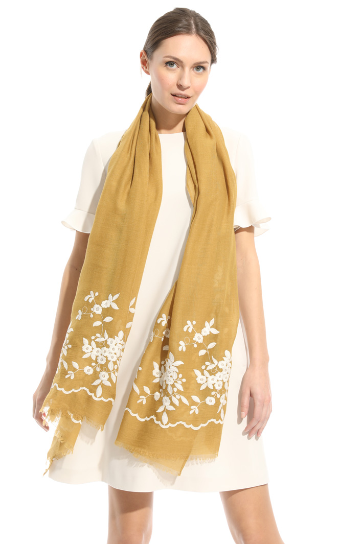 Embroidered scarf Intrend Embroidered scarf Intrend