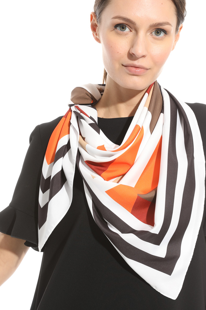 Foulard fluido stampato Intrend Foulard fluido stampato Intrend