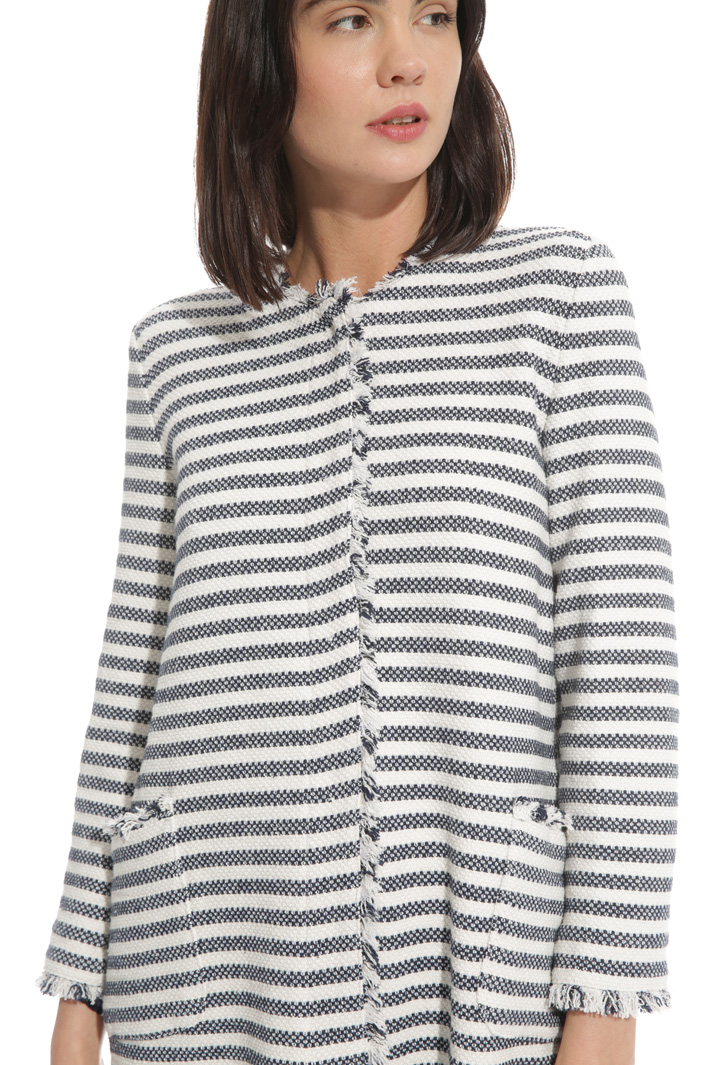 Interwoven fabric topcoat Intrend Interwoven fabric topcoat Intrend