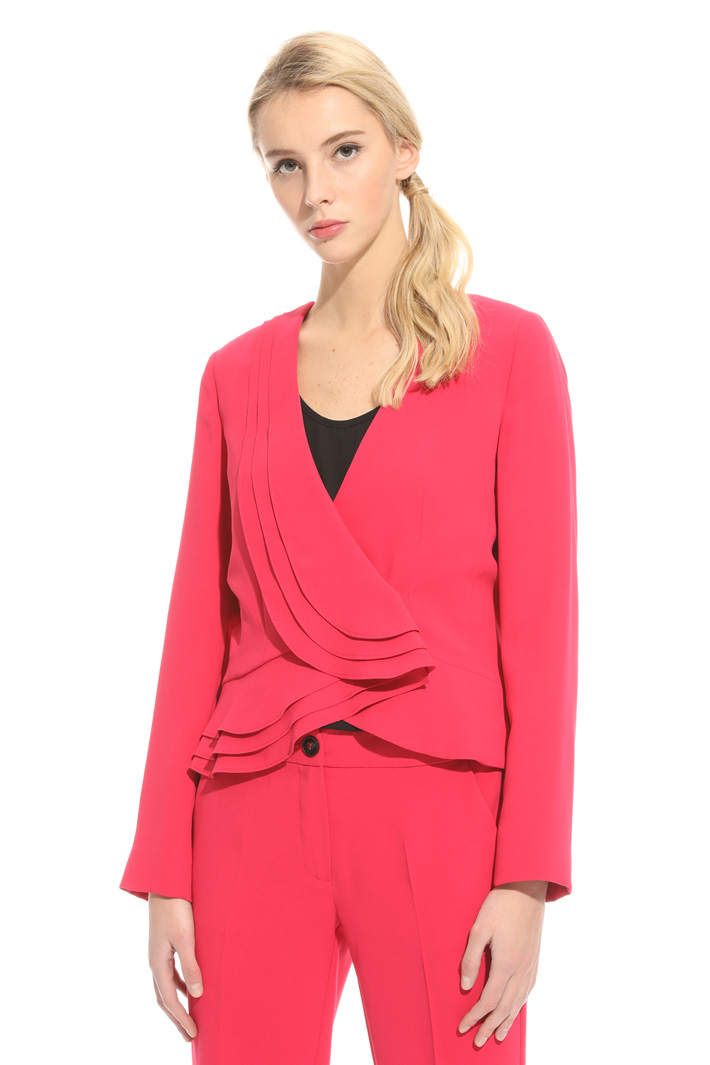 Suit in crepe fabric Intrend Suit in crepe fabric Intrend