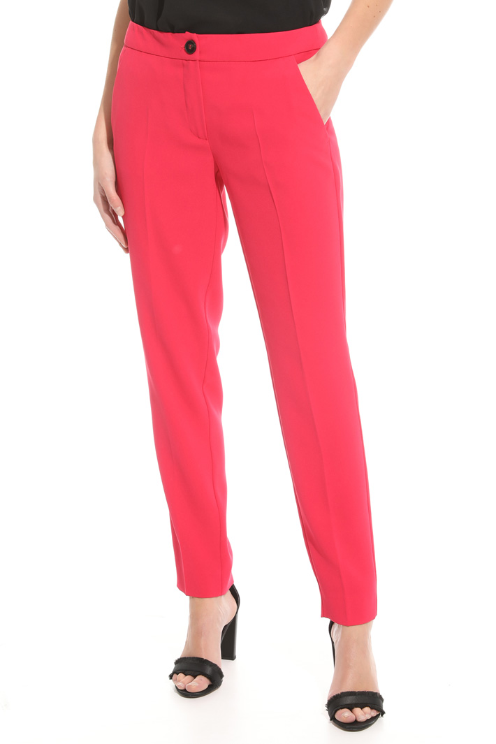Suit in crepe fabric Intrend Suit in crepe fabric Intrend