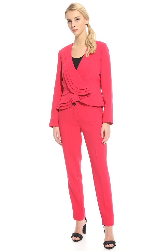 Suit in crepe fabric Intrend Suit in crepe fabric Intrend
