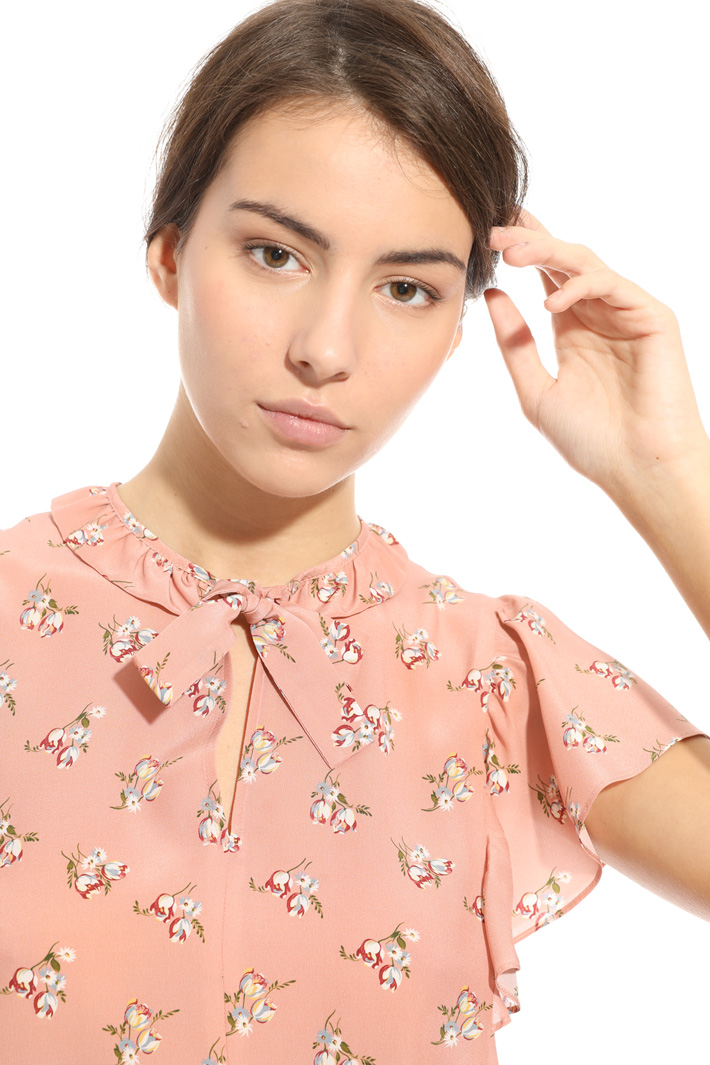 Printed silk blouse Intrend Printed silk blouse Intrend