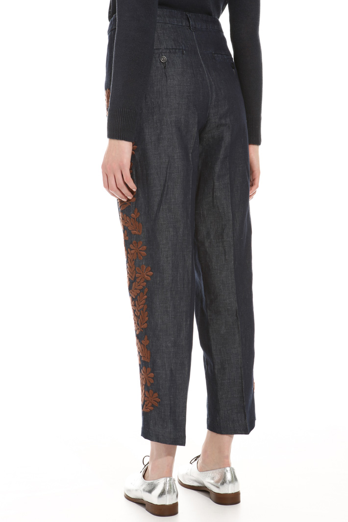 Jeans con ricamo in filo Intrend Jeans con ricamo in filo Intrend