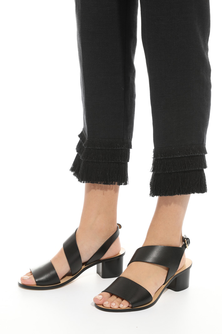 Pantalone con frange al fondo Intrend Pantalone con frange al fondo Intrend