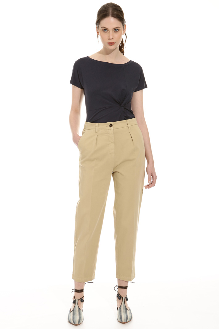 Stretch gabardine trousers
Intrend Stretch gabardine trousers
Intrend