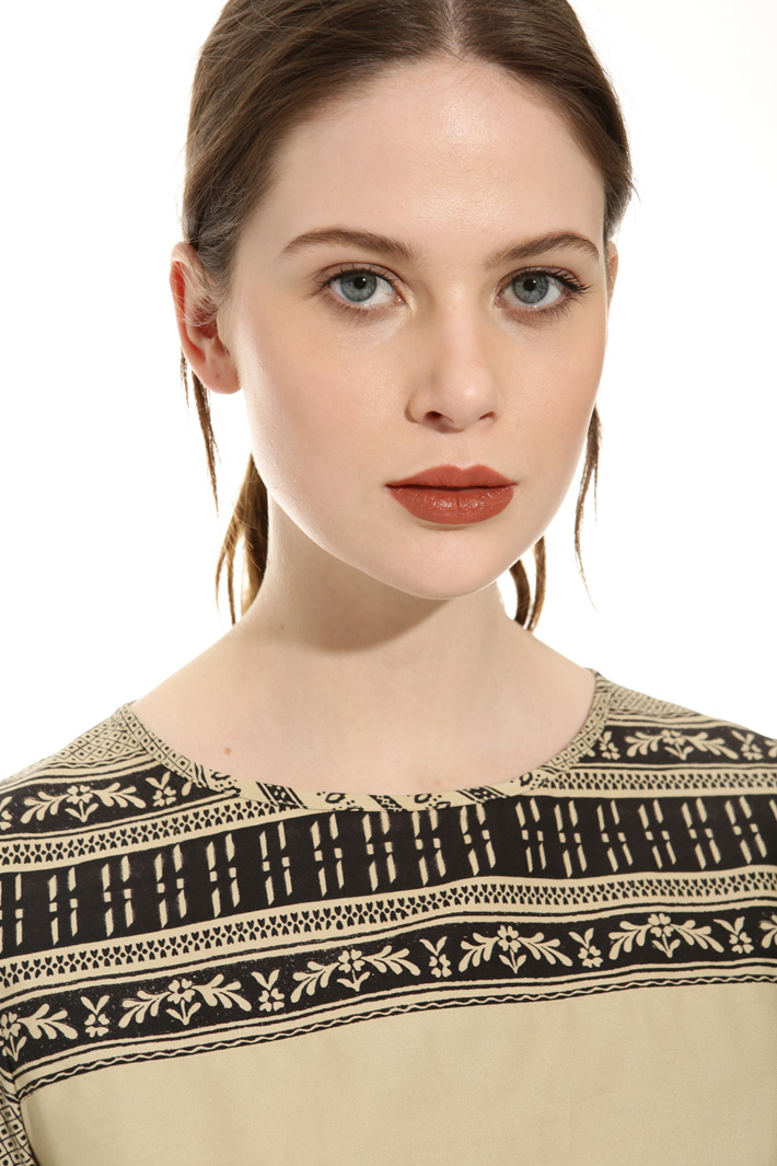 Top boxy in cotone Intrend Top boxy in cotone Intrend