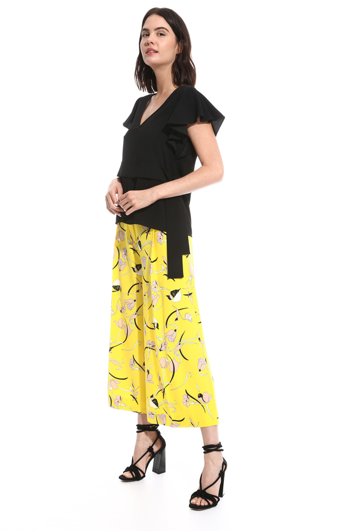 Top in crepe compatto Intrend Top in crepe compatto Intrend