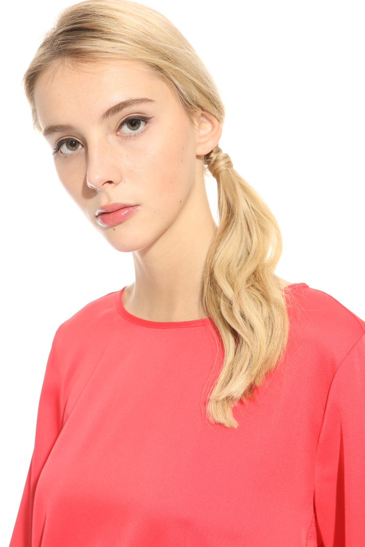 Blusa in raso martellato Intrend Blusa in raso martellato Intrend