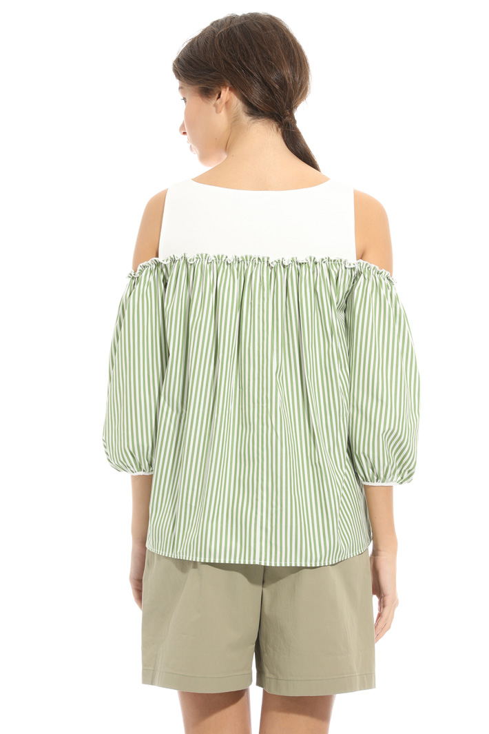 Cold shoulder top Intrend Cold shoulder top Intrend