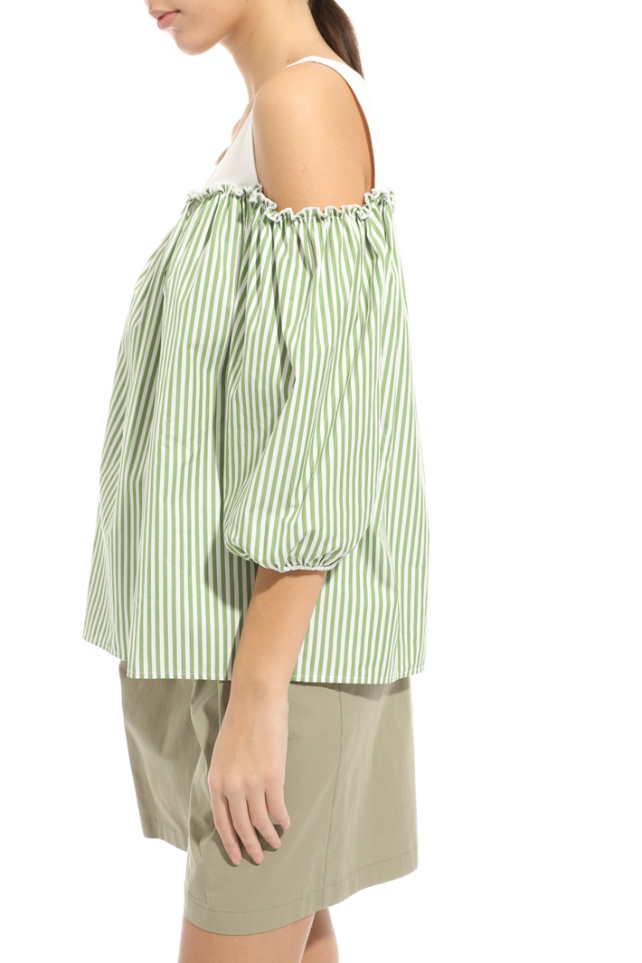 Cold shoulder top Intrend Cold shoulder top Intrend