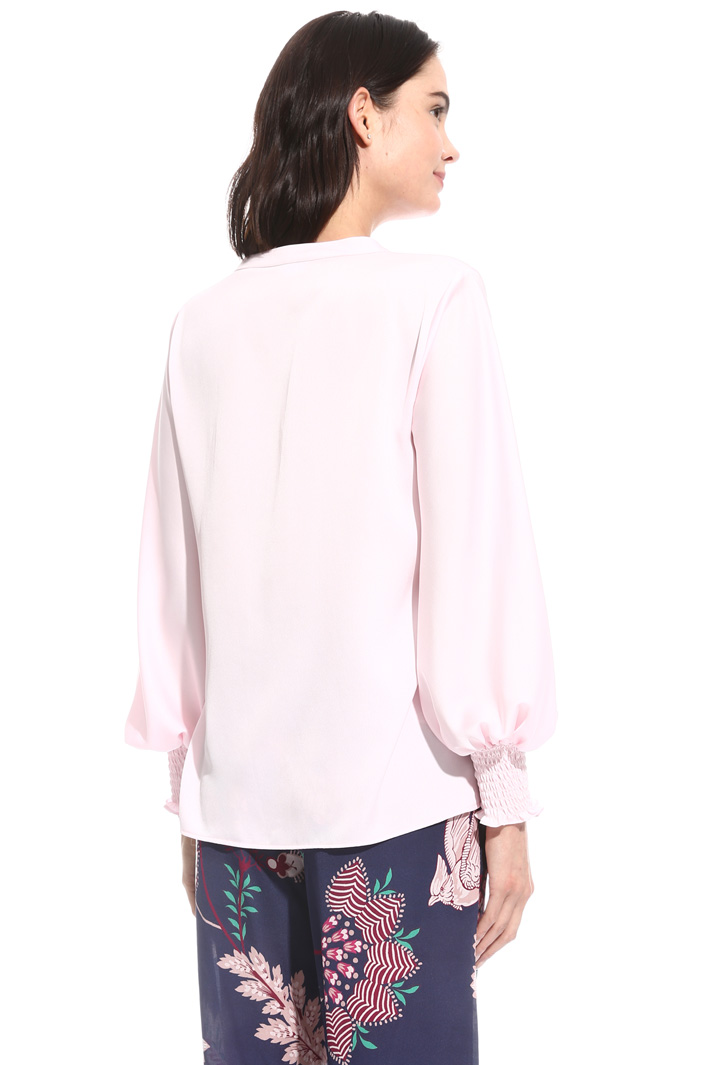 Blusa con polsini punto smock Intrend Blusa con polsini punto smock Intrend