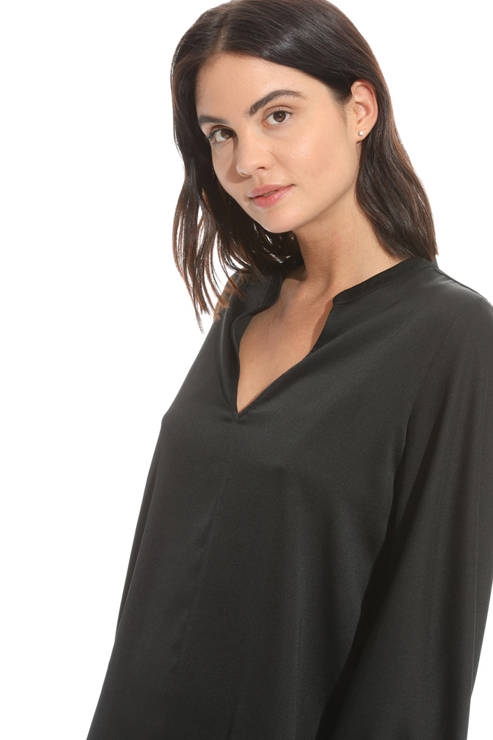 Blusa con polsini punto smock Intrend Blusa con polsini punto smock Intrend