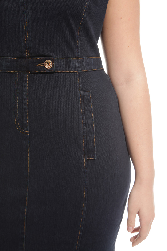 Abito tubino in jersey denim Intrend Abito tubino in jersey denim Intrend