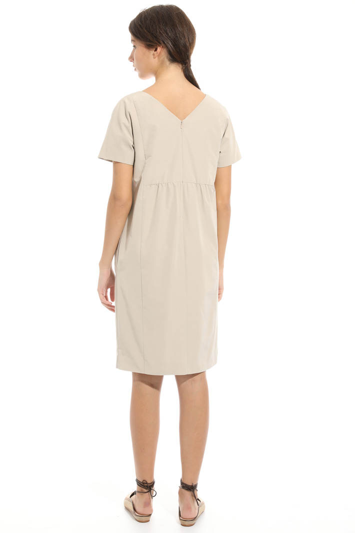 Back V-neck dress Intrend Back V-neck dress Intrend