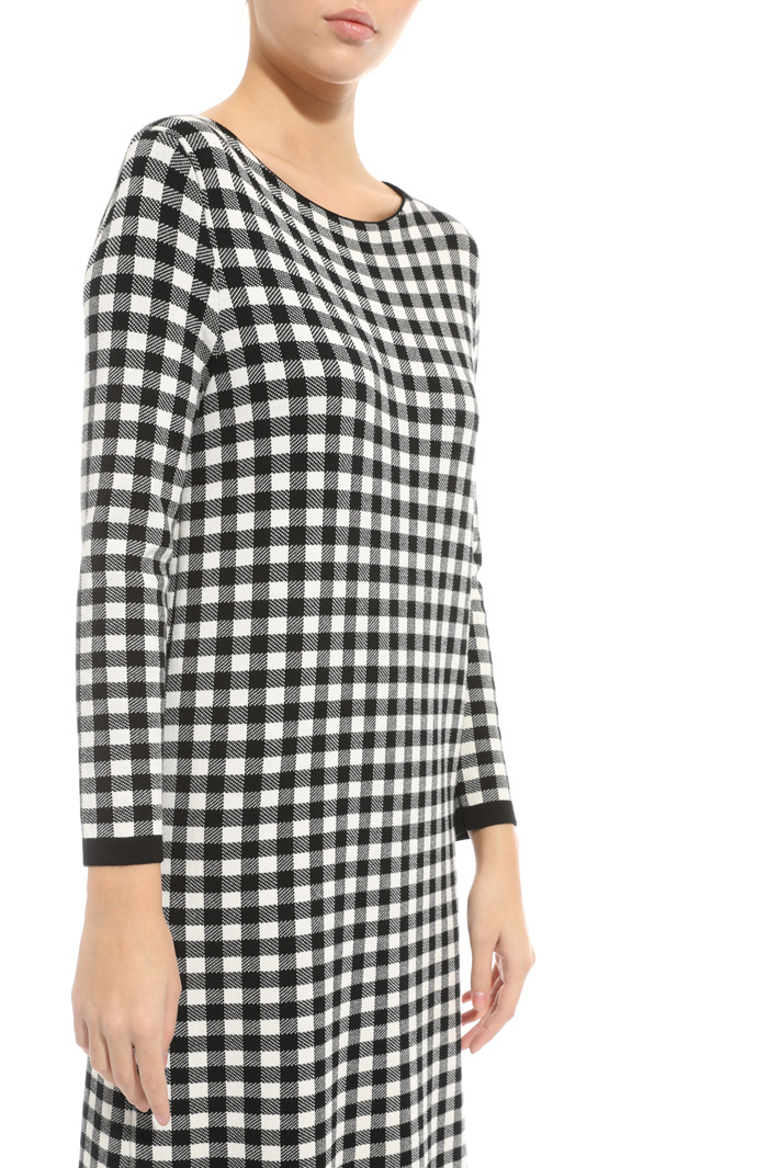 Printed knit dress Intrend Printed knit dress Intrend