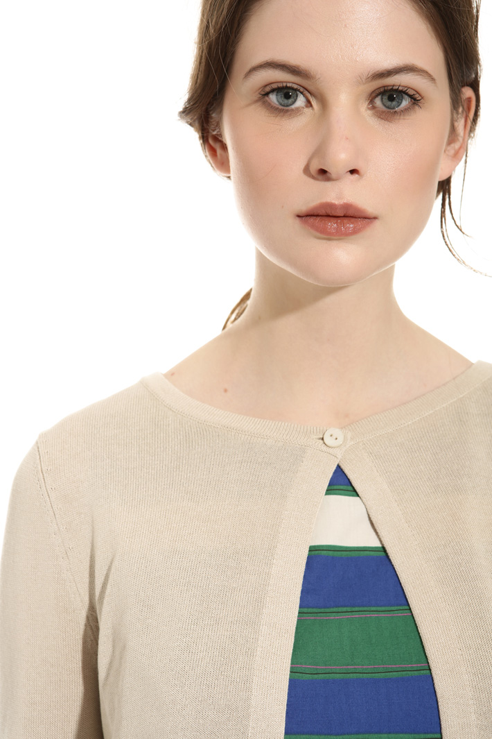 Knit shrug Intrend Knit shrug Intrend
