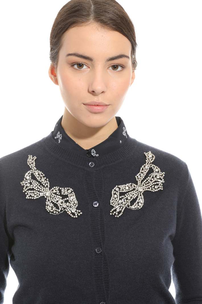 Cardigan con ricamo Intrend Cardigan con ricamo Intrend