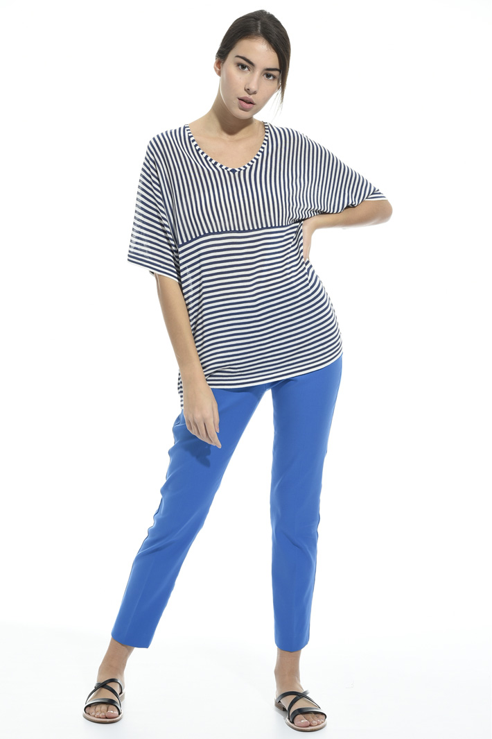 T-shirt over in viscosa Intrend T-shirt over in viscosa Intrend