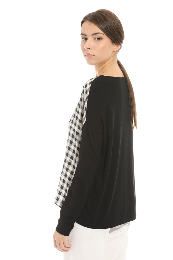 Mixed fabric sweater Intrend Mixed fabric sweater Intrend