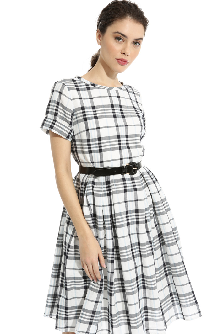 Braided buckle belt Intrend Braided buckle belt Intrend