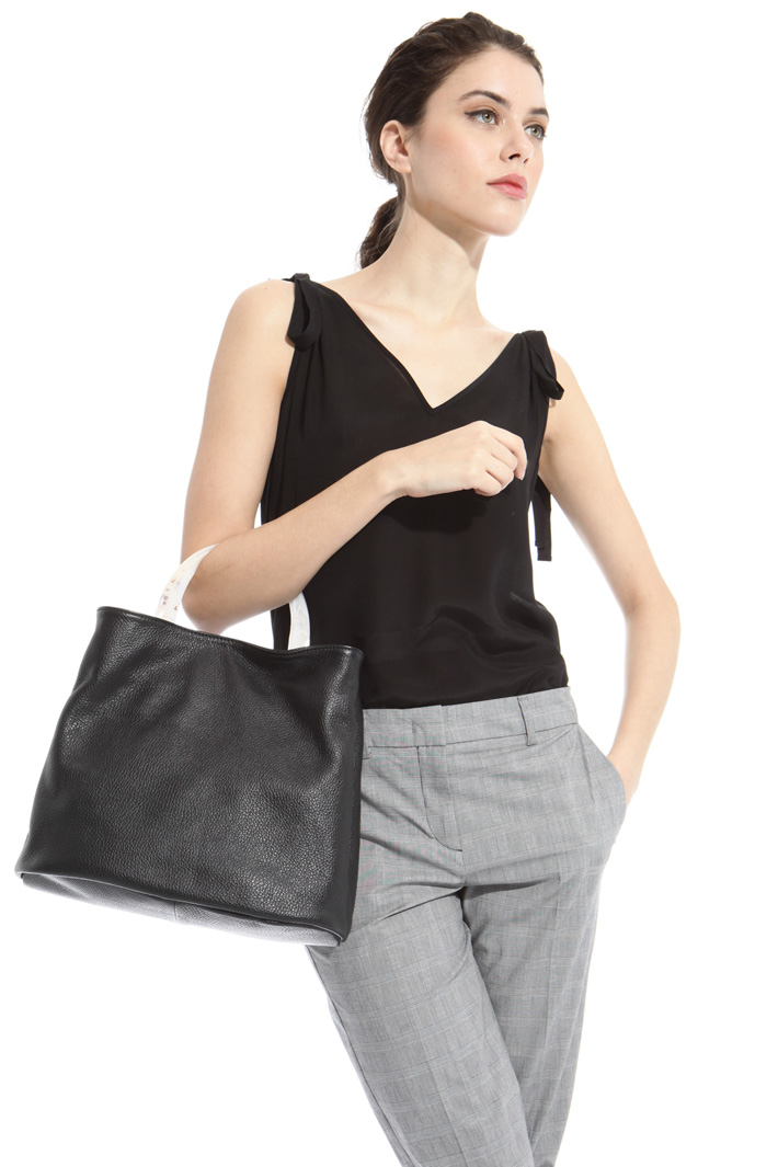 Leather hand bag Intrend Leather hand bag Intrend
