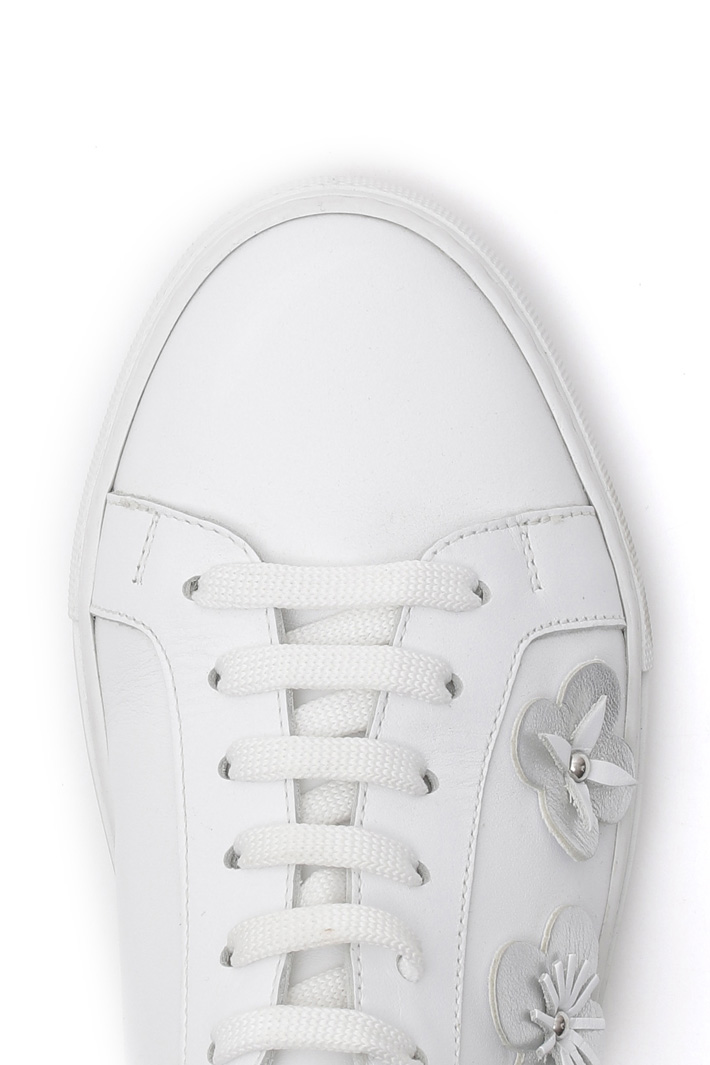 Sneakers con applicazioni Intrend Sneakers con applicazioni Intrend