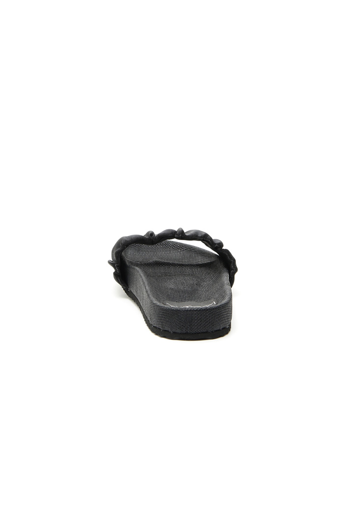 Satin and raffia slippers Intrend Satin and raffia slippers Intrend