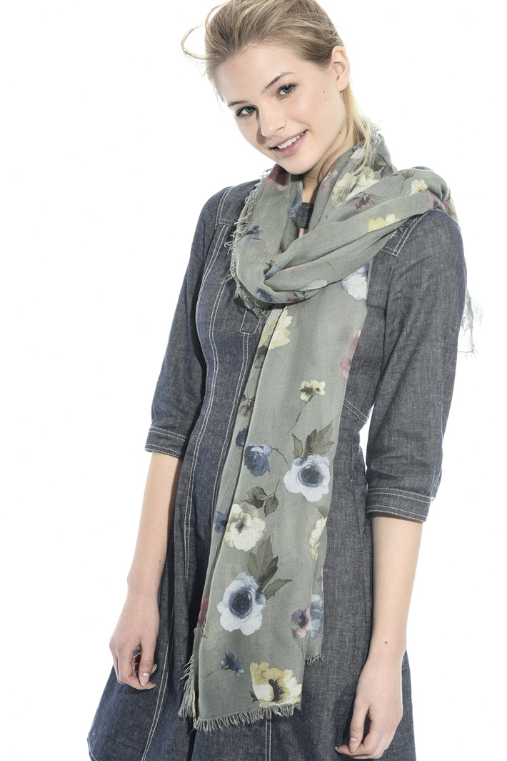 Floral print scarf Intrend Floral print scarf Intrend