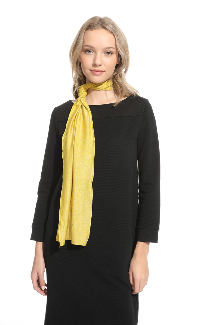 Sciarpa in viscosa e lurex Intrend Sciarpa in viscosa e lurex Intrend