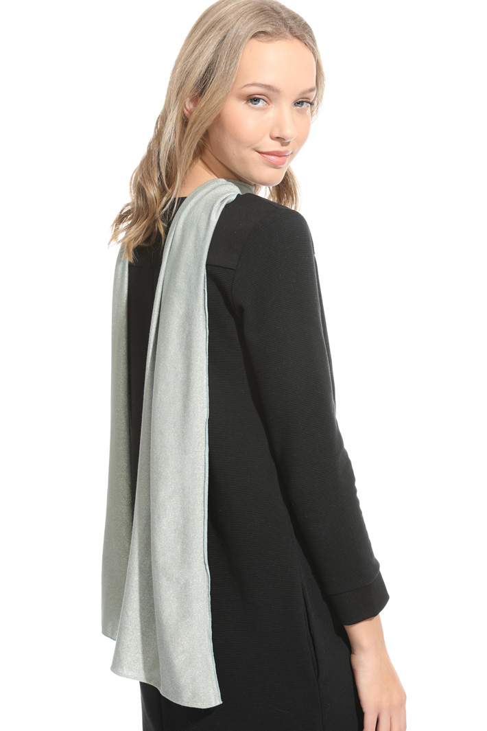 Sciarpa in viscosa e lurex Intrend Sciarpa in viscosa e lurex Intrend