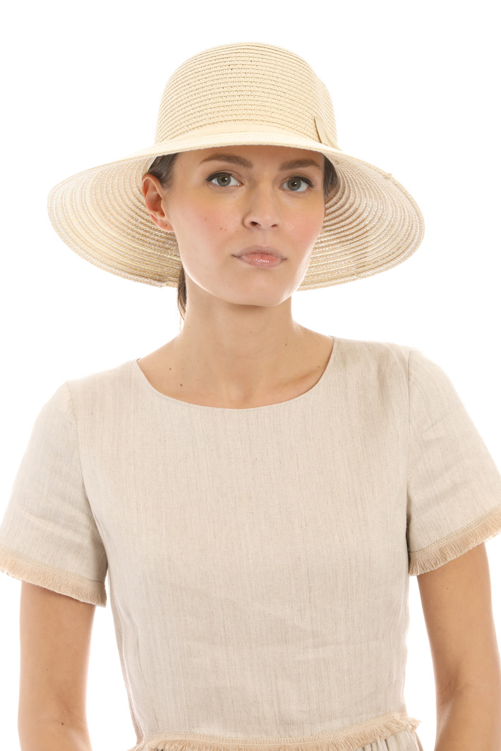 Cappello con maxi fiocco Intrend Cappello con maxi fiocco Intrend