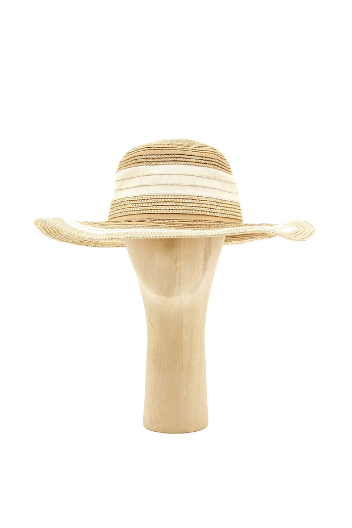 Lurex striped hat Intrend Lurex striped hat Intrend