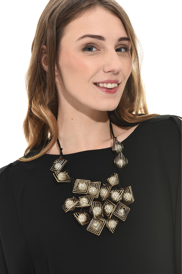 Geometric element necklace Diffusione Tessile Geometric element necklace Diffusione Tessile