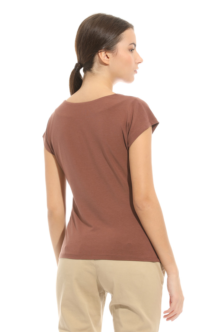 T-shirt con scollo morbido Intrend T-shirt con scollo morbido Intrend