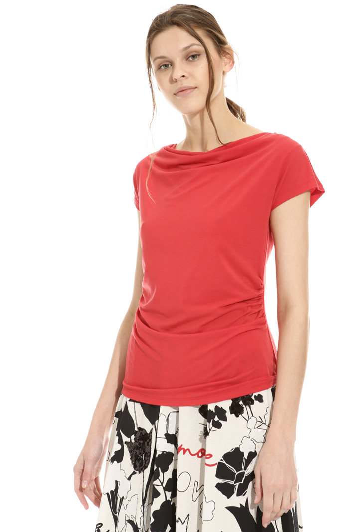 Loose neck T-shirt Intrend Loose neck T-shirt Intrend