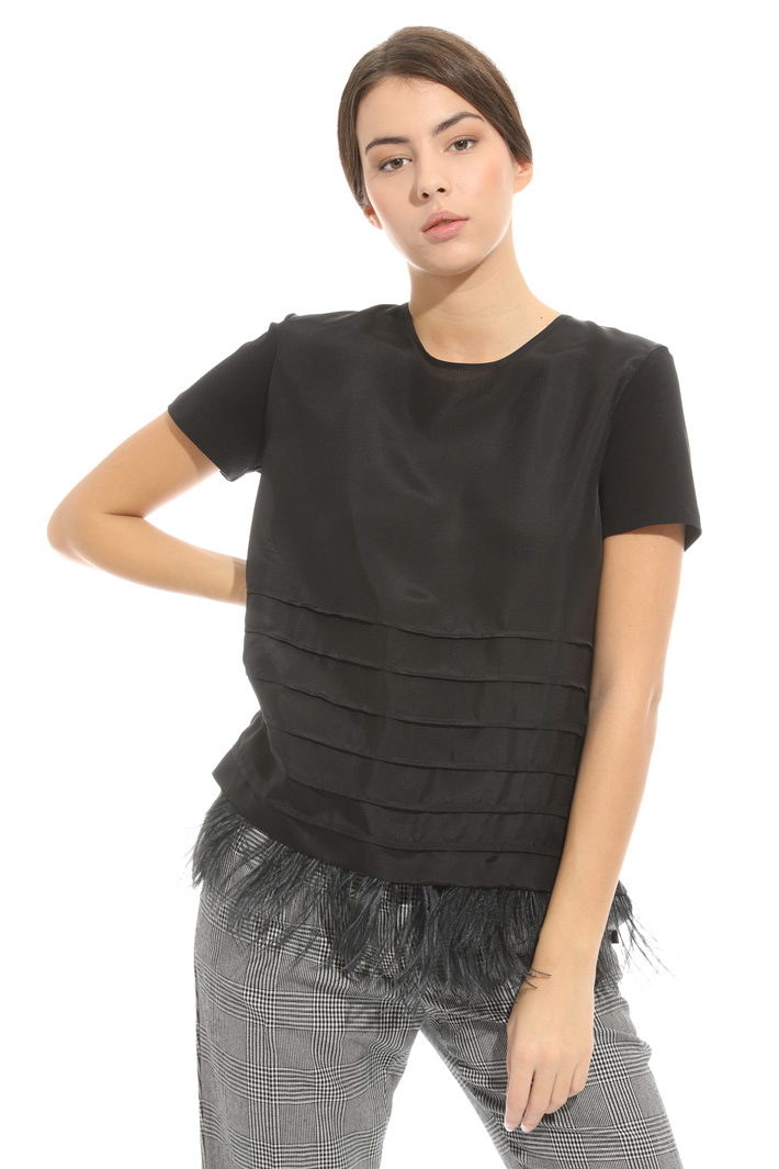 Top con piume staccabili Intrend Top con piume staccabili Intrend