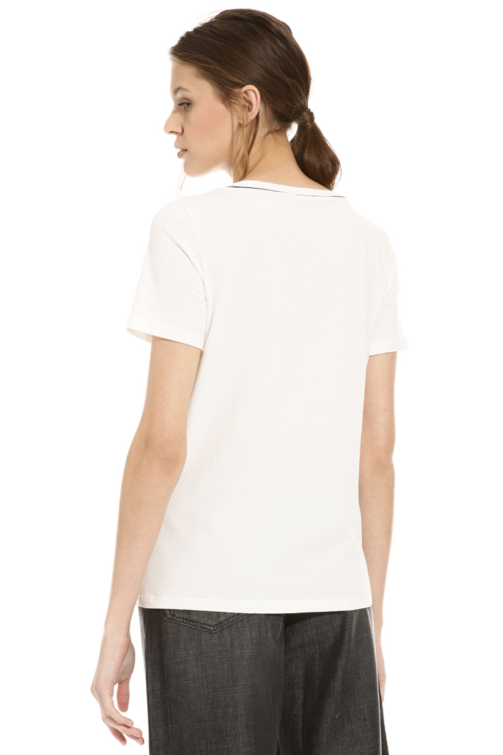 T-shirt con taschino ricamato Intrend T-shirt con taschino ricamato Intrend