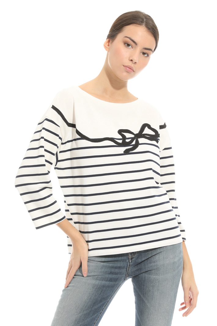 Maglia in jersey con fantasia Intrend Maglia in jersey con fantasia Intrend