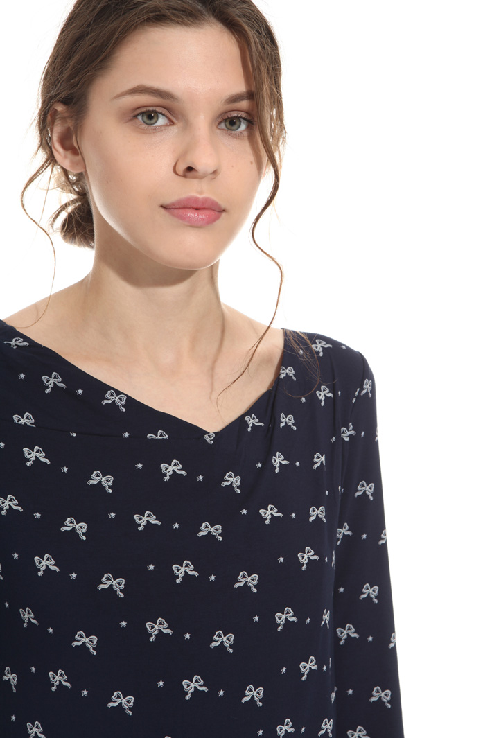 Maglia con scollo morbido Intrend Maglia con scollo morbido Intrend