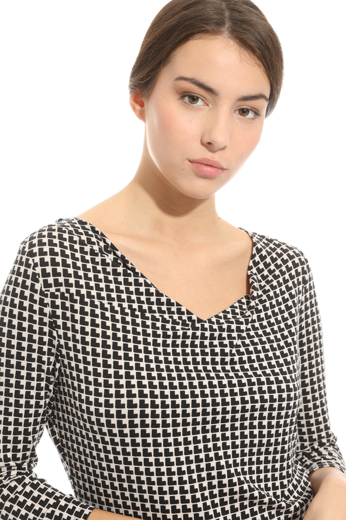 Maglia con scollo morbido Maglia con scollo morbido