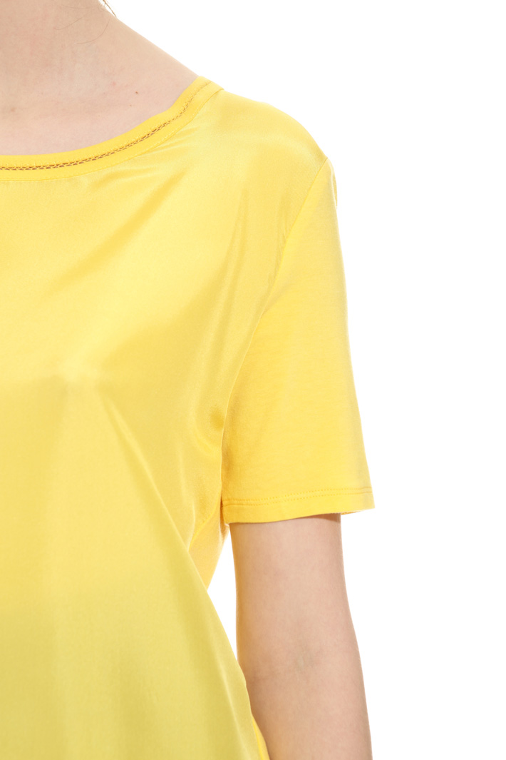 T-shirt mix di cotone e seta Intrend T-shirt mix di cotone e seta Intrend