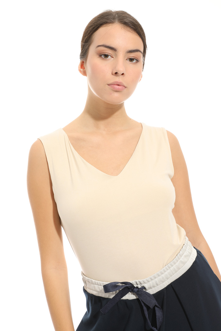 Top in jersey con scollo a V Intrend Top in jersey con scollo a V Intrend