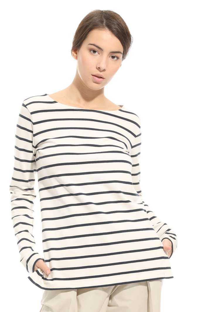 T-shirt in cotone stretch Intrend T-shirt in cotone stretch Intrend