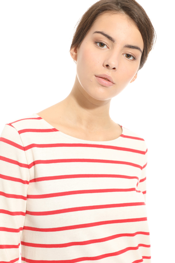 T-shirt in cotone stretch Intrend T-shirt in cotone stretch Intrend