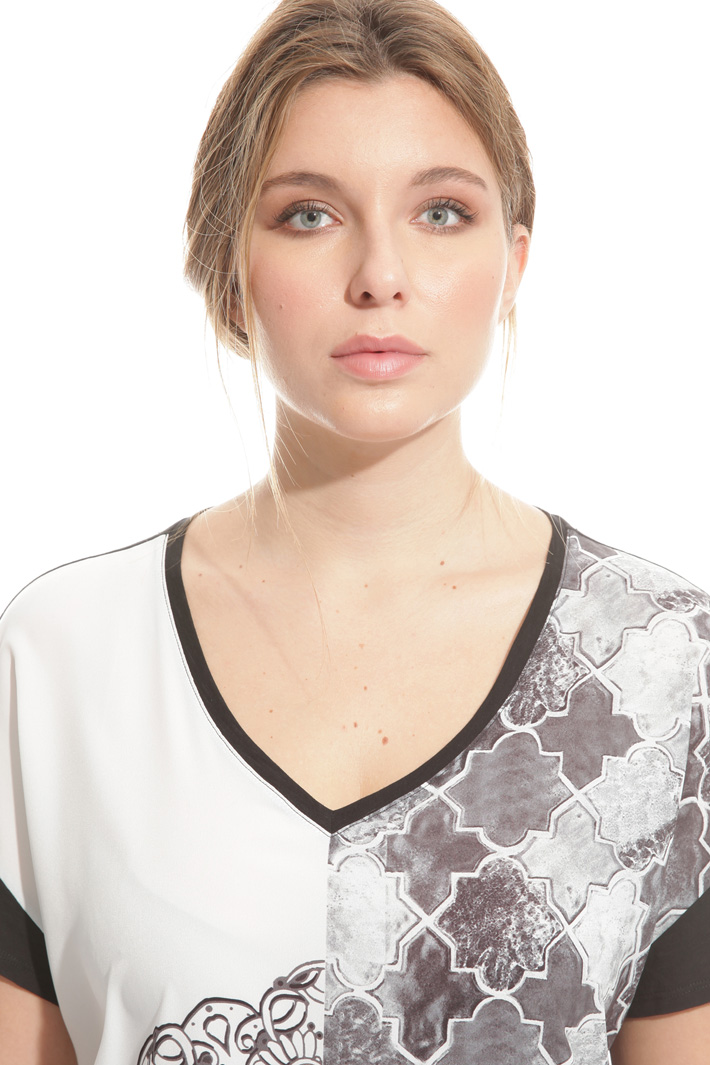 T-shirt in jersey stampato Intrend T-shirt in jersey stampato Intrend