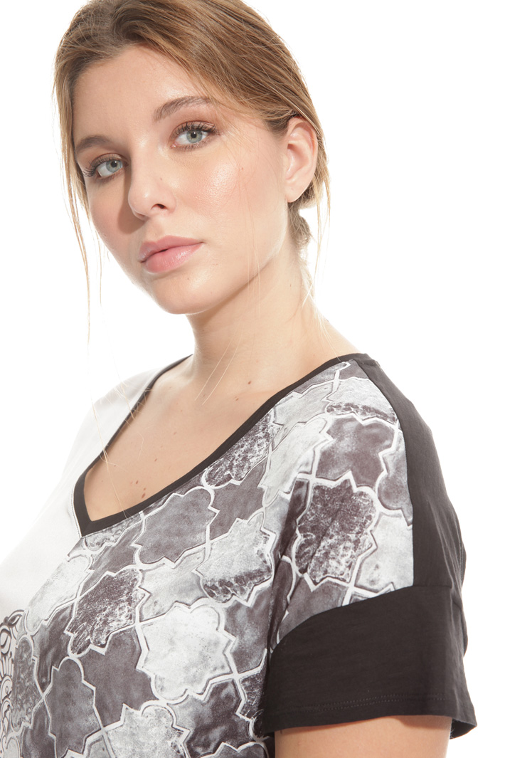 T-shirt in jersey stampato Intrend T-shirt in jersey stampato Intrend