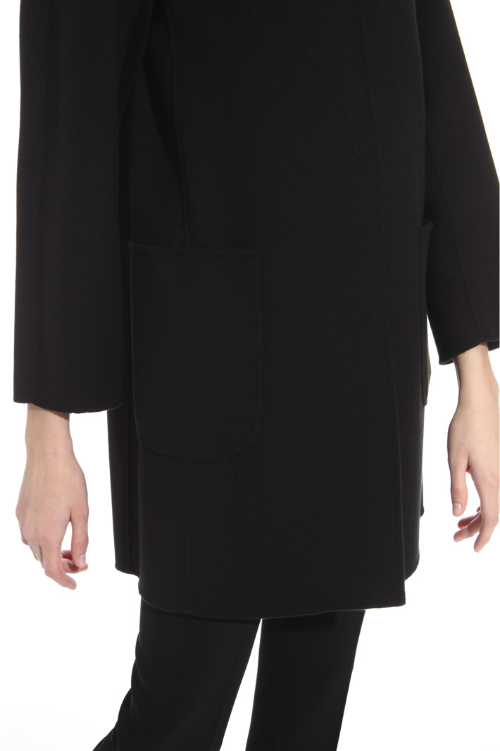 Cappotto con ricamo al collo Intrend Cappotto con ricamo al collo Intrend